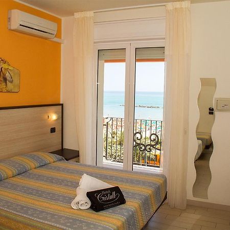 Hotel Cristall San Benedetto del Tronto Zewnętrze zdjęcie