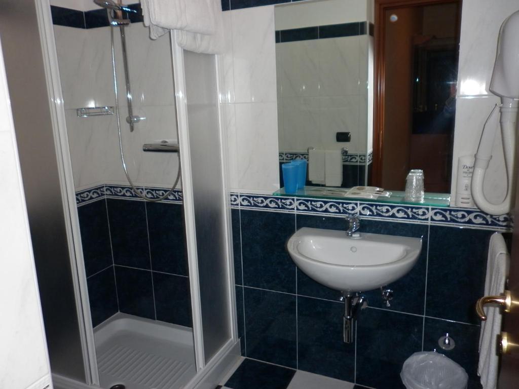 Hotel Cristall San Benedetto del Tronto Zewnętrze zdjęcie