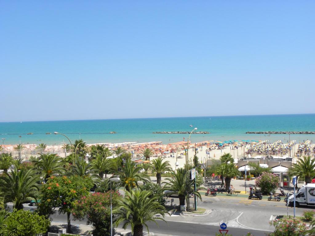 Hotel Cristall San Benedetto del Tronto Zewnętrze zdjęcie