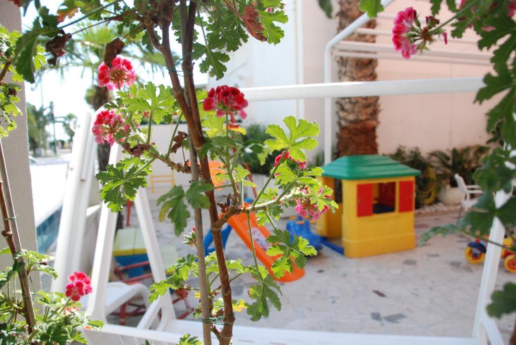 Hotel Cristall San Benedetto del Tronto Zewnętrze zdjęcie